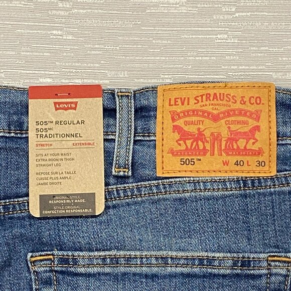 Levi's 505 Jeans Mens 40 x 30 Straight Leg Regular Fit Medium Wash Denim Pants - Picture 4 of 10